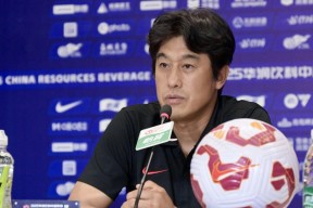 包含荷甲窗口期再迎强敌，成都蓉城主帅复盘，主帅态度：底气十足，球队文化再被提及的词条-LOL竞猜网址