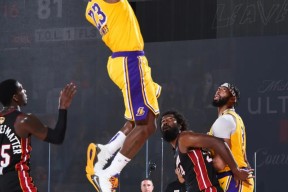  关键时刻洛杉矶湖人备战全明星赛；防线松动细节曝光；话题不断；赛程密集仍需轮换