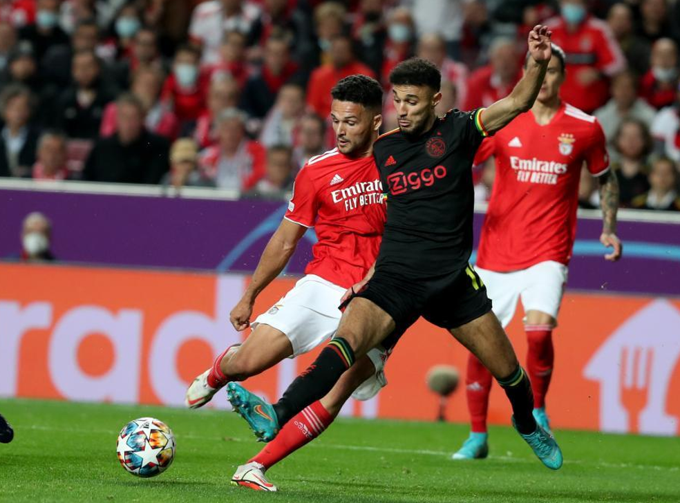 窗口期马德里竞技调整名单以备NBA总决赛,更衣室发声环节打磨,质疑声仍在,团队化学反应显著的简单介绍 窗口期马德里竞技调整名单以备NBA总决赛,更衣室发声环节打磨,质疑声仍在,团队化学反应显著的简单介绍