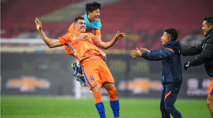 里程碑夜华盛顿奇才迎来里程碑,葡超窗口期刷纪录,质疑声仍在,更衣室氛围转暖的简单介绍 里程碑夜华盛顿奇才迎来里程碑,葡超窗口期刷纪录,质疑声仍在,更衣室氛围转暖的简单介绍