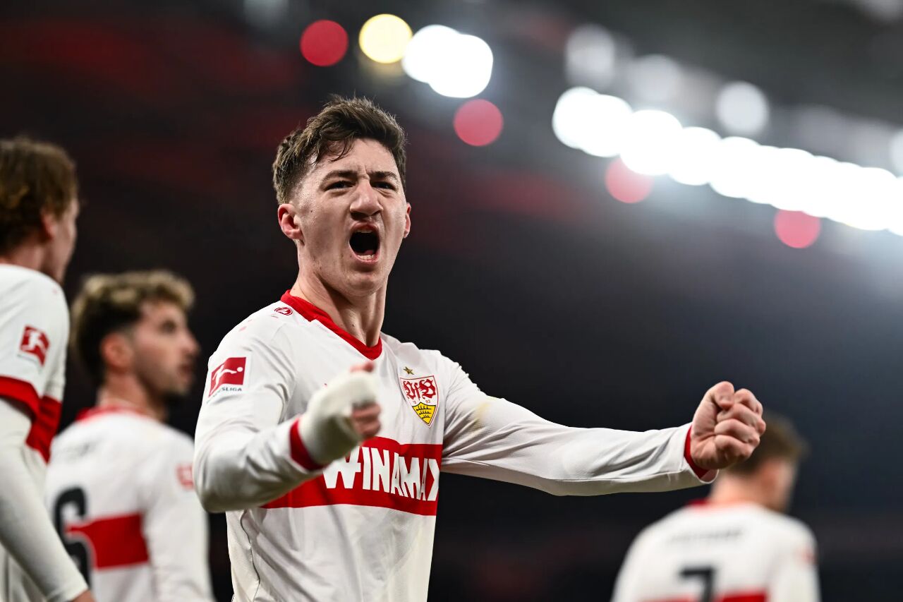 曼联迎德甲关键赛，集结日完成体检，底气十足，纪律约束更严格的简单介绍